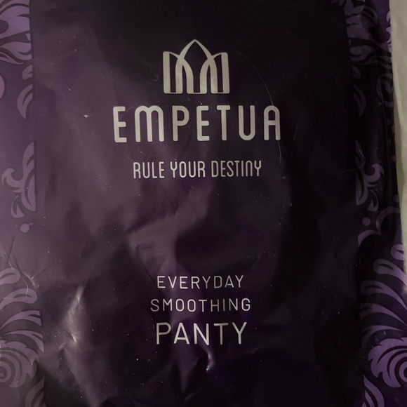 SOLD no more in stock BNWT shape wear panties new still in the bag never worn - Picture 4 of 4